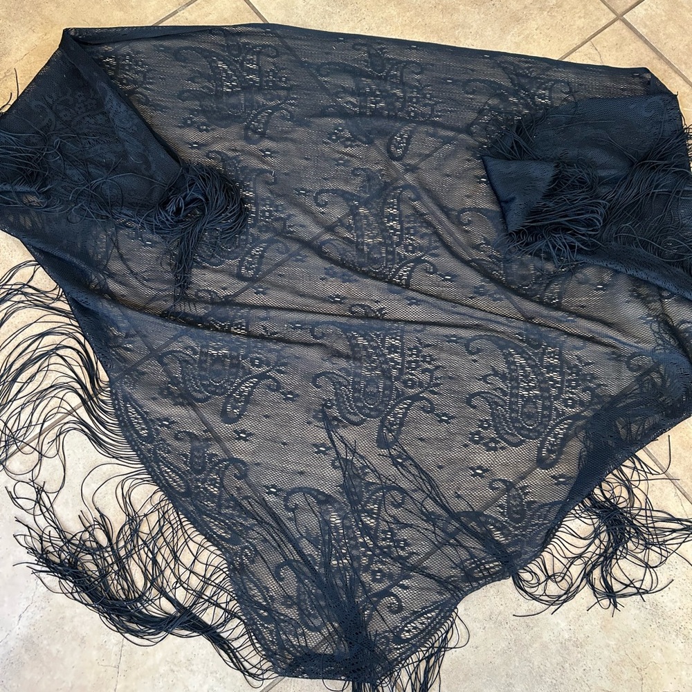 Elegant Black Lace Shawl with Fringe